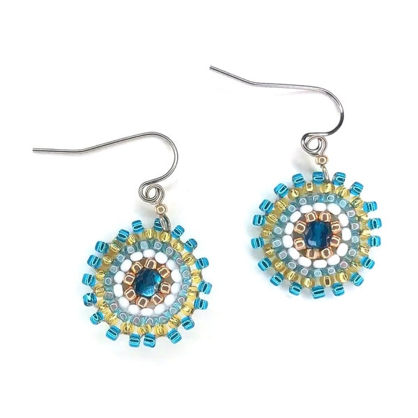 Beaded earrings with circular design 