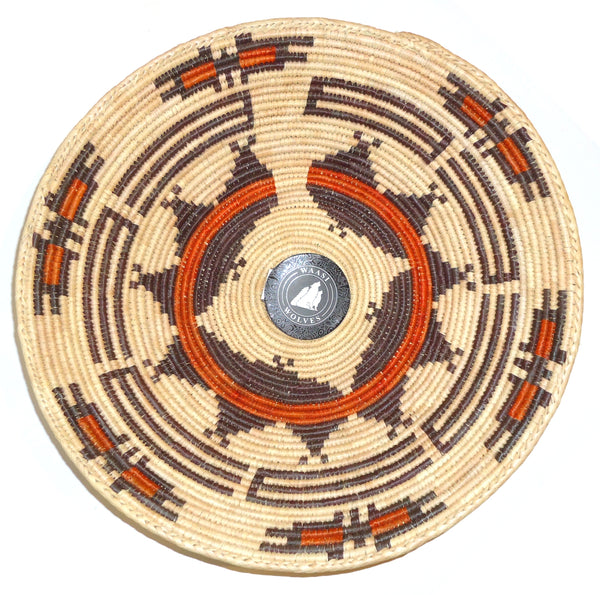 Woven basket with geometric pattern 