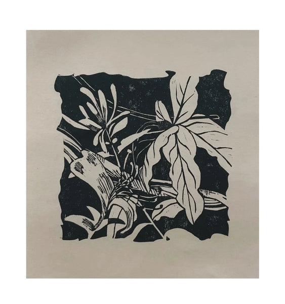 Heather McMordie: NoVA Flora: Japanese Honeysuckle