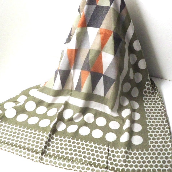Triangle Pattern Scarf, Olive